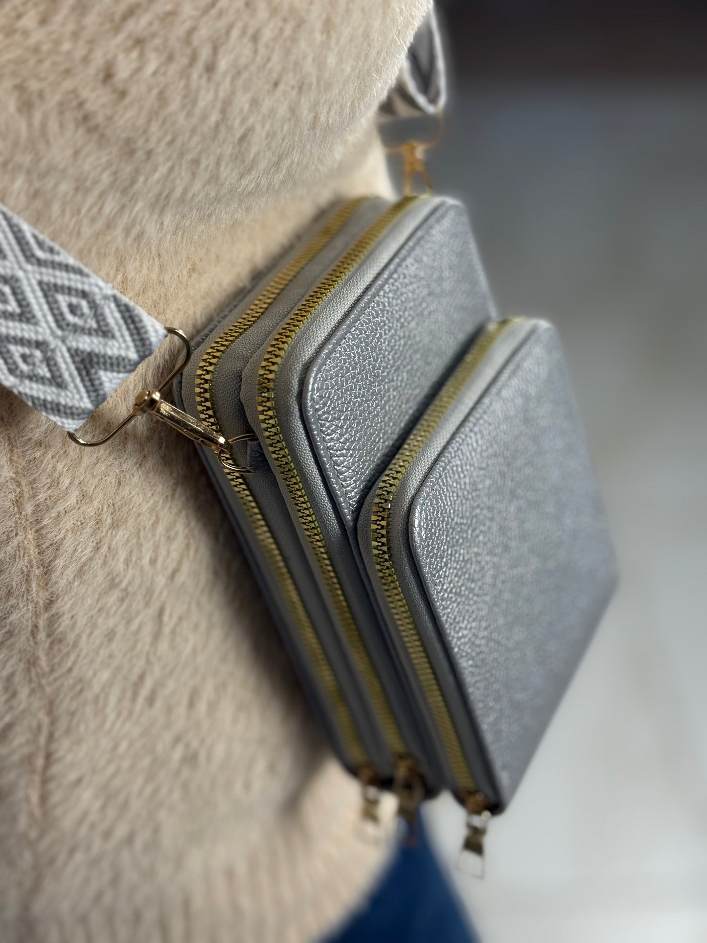 Sacoche téléphone multi-usages